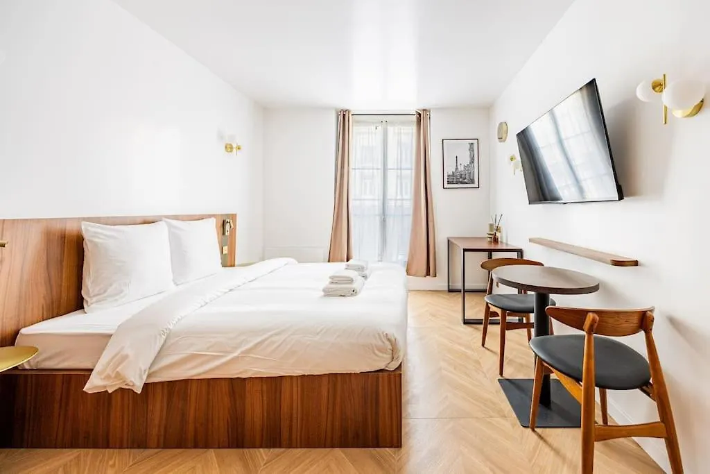 152 Luxueuse-etienne Marcel-chatelet-paris 3